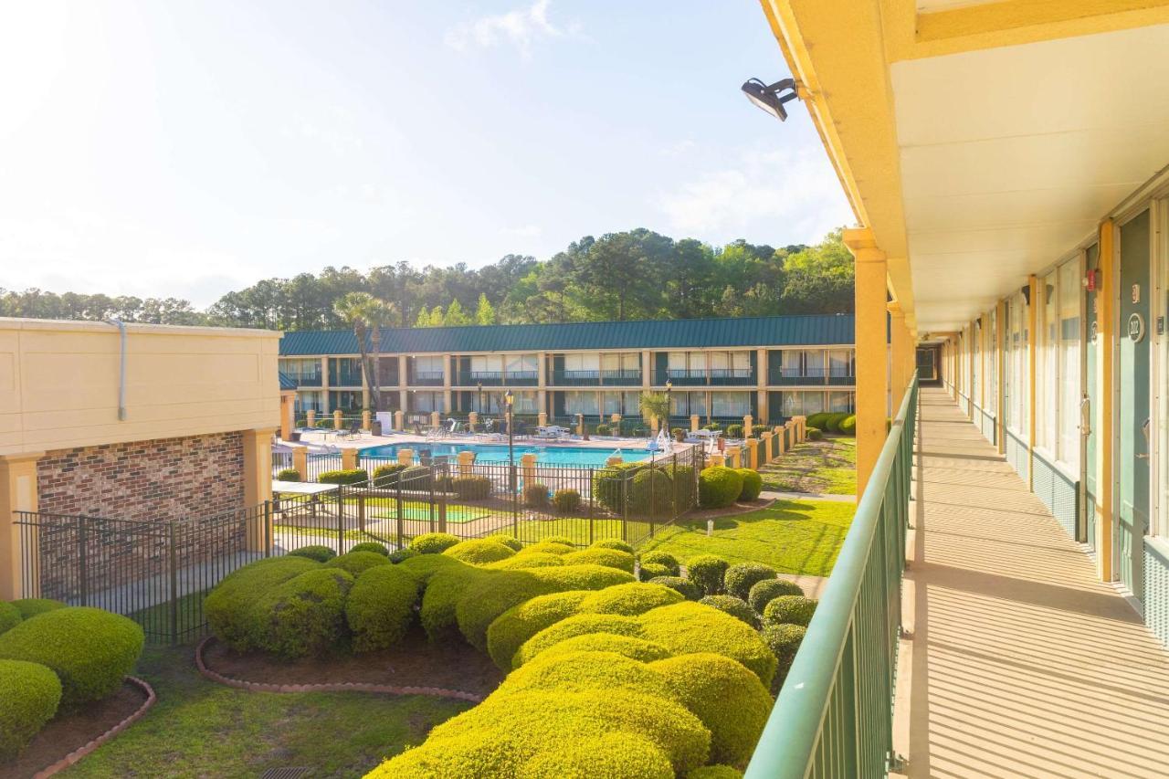 Quality Inn Richmond Hill - Savannah I-95 Buitenkant foto